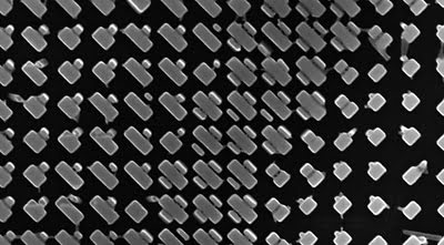 Achromatic Metalens With Polarization Insensitivity