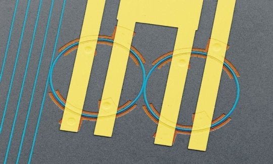 Microwave Signals Program Light On A Chip